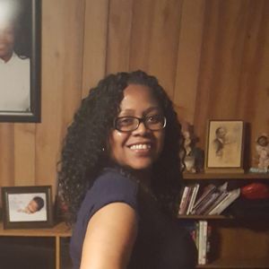 Meet your Posher, Kendra